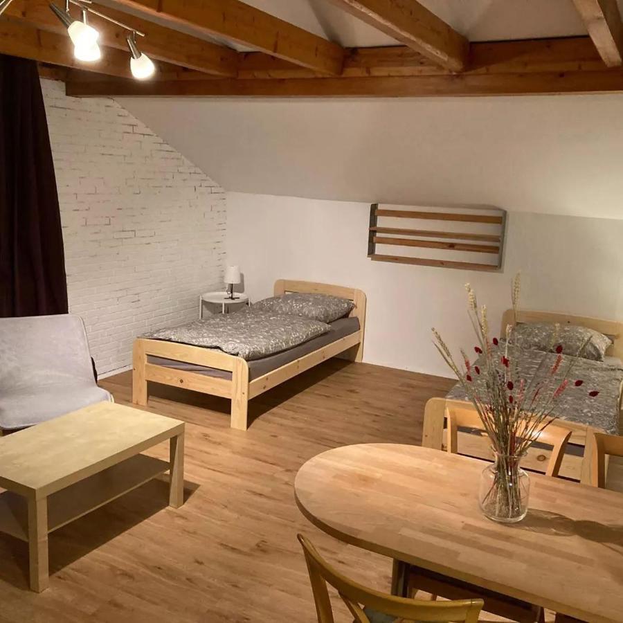 Gastezimmer Dusterhus Gemmingen Екстериор снимка